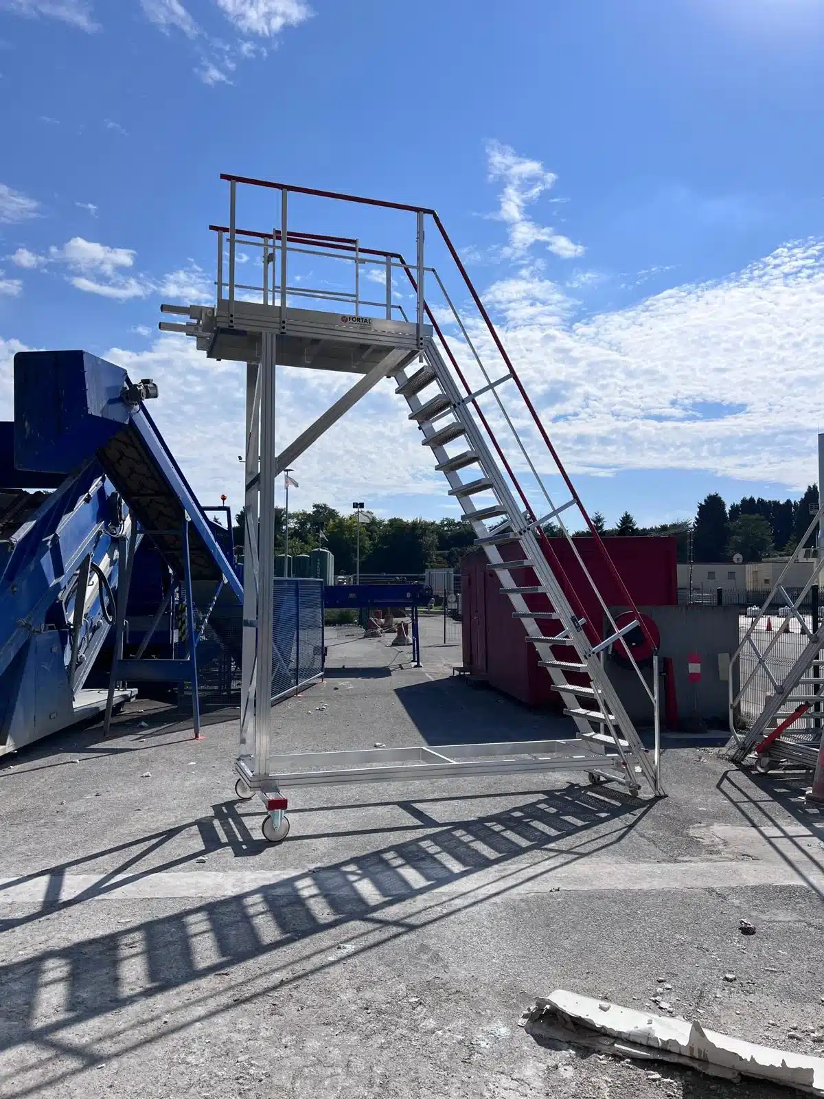 Plateforme et quai de déchargement FMI PRO